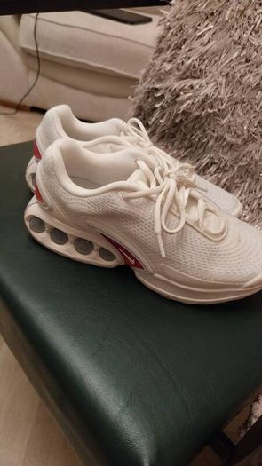 Nike size 4 perfect immaculate were 120