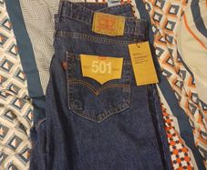 501 levis jeans