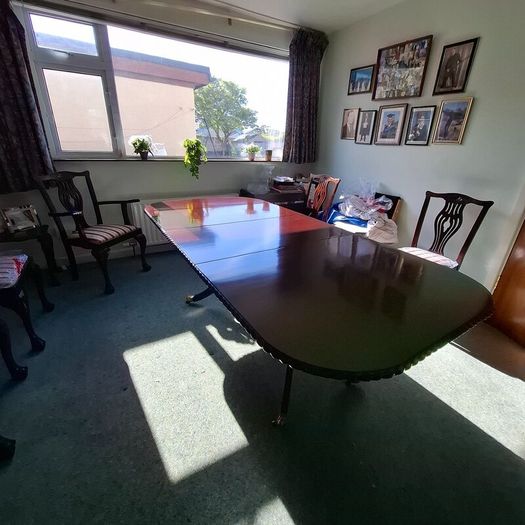 Hand carved Mahogany dinning table with 6 chairs
