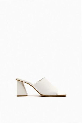 Wide Heel Soft Elegant Leather Sandal Mules Sz 6 / Eu 39. Colour Cream Immaculate. Zara