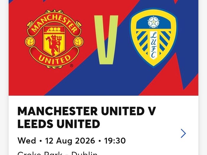 Manchester United v Leeds