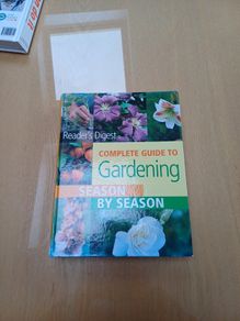 Gardening Book- Reader Digests Complete guide to Gardening