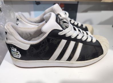Adidas originals White Black Superstar Adicolor BK6 NYC Sneakers 10.5 trainers runners
