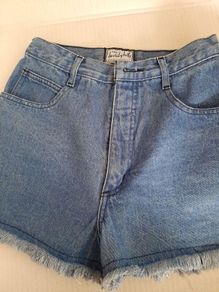 New vintage denim shorts with fringe