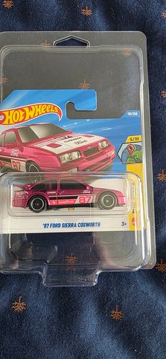 Hot wheels 87 Ford Sierra super treasure hunt