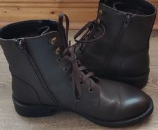 S. Oliver leather ankle boots size 39/6