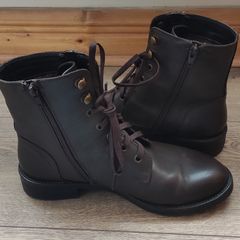 S. Oliver leather ankle boots size 39/6