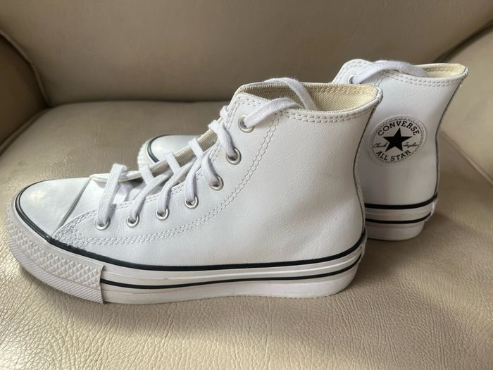 Converse Chuck Taylor Lift Leather Hi Top Trainers