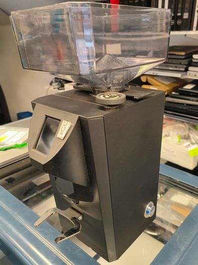 Nuova Simonelli DUO Grinder Black (Like New/ Very Little Use)