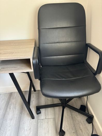 desk with Chair