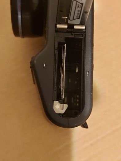 Samsung NV11 10.1MP Compact Digital Camera Black Landiao 5X Zoom Schneider Lens, no Battery, excellent cosmetic condition