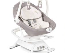 Electric baby swing