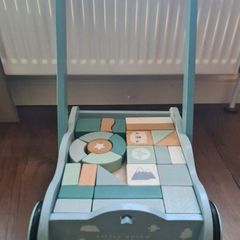 Little Dutch walker