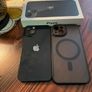 Apple iPhone 13 128GB Midnight Black unlocked and boxed Image 4