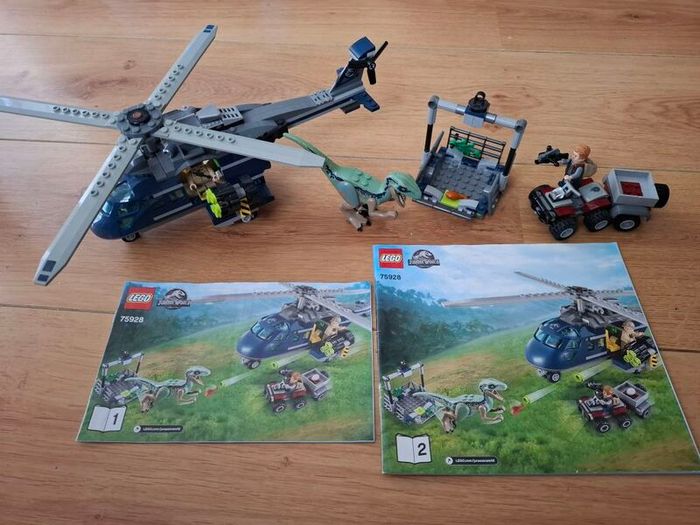 75928 Lego Jurassic World Blue's Helicopter Pursuit