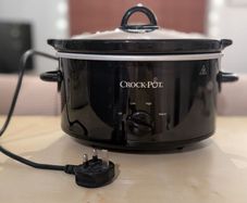 Slow cooker