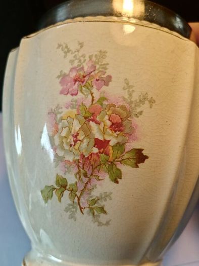 Fabolous Hand painted Victorian Stoneware Biscuit Barrel