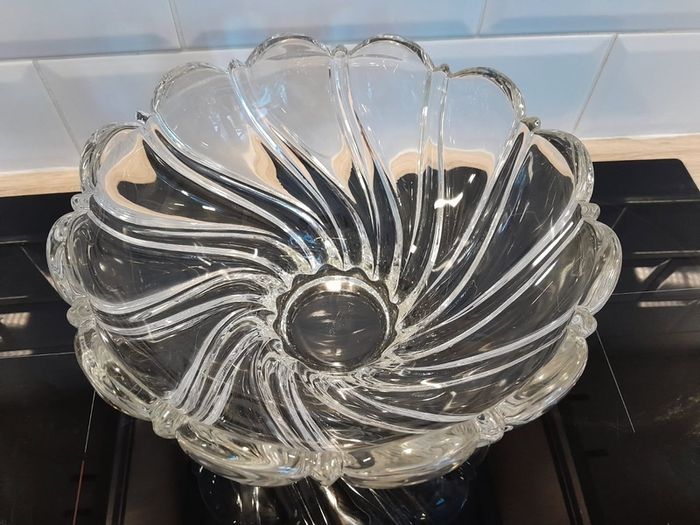 Crystal glass center piece