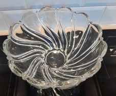 Crystal glass center piece