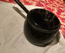 Old Vintage Black Pot with Handle. (Anglo 12 Pints) on lid.