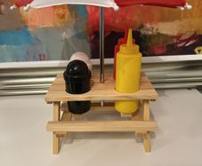 Mini picknic table