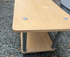Small table/tv unit free