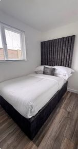 4 Ft Bespoke bed | Brand new