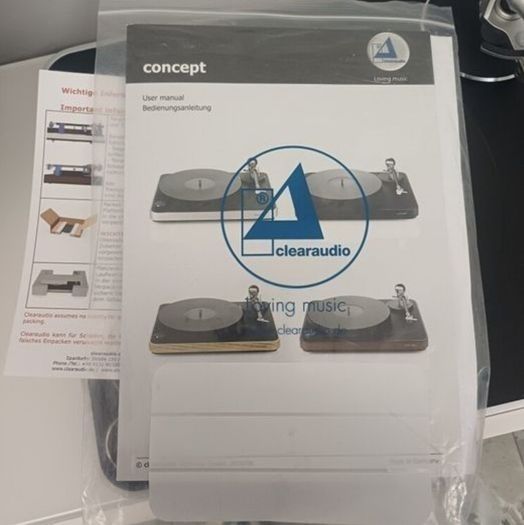 Hi End Audiophile Quality Clearaudio Concept Turntable With a top Verify tonearm upgrade, absolutely Pristine like New boxed Stunning