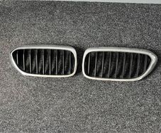 Bmw 5 Series G30 G31 Centre Grille 2017-2020