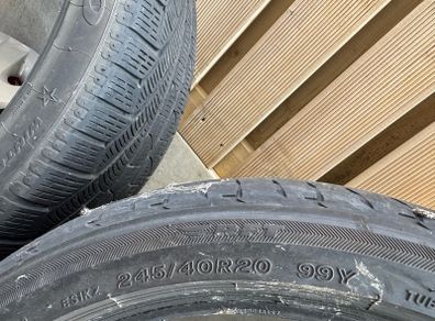 245/40 R20