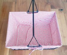 BNWT Hamper Basket with filler