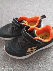 boy's Skechers shoes. Size 9.5/27