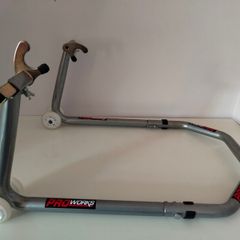 paddock stand