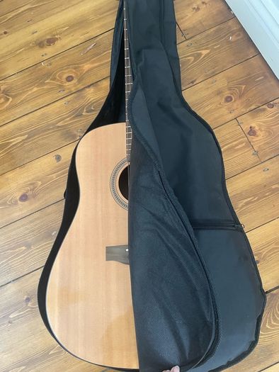 Encore W255 Full-Size Acoustic Guitar + Padded Gig Bag (Mint Condition)
