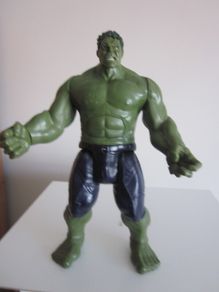 Incredible Hulk marvel Talking Figure12"