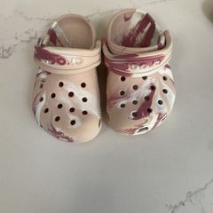 kids crocs
