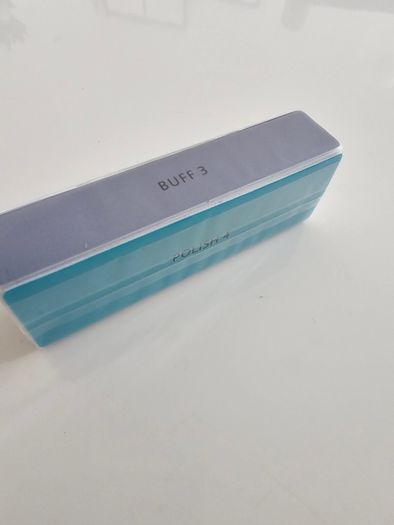 New unused 4 sided nail smoothing & buffing block