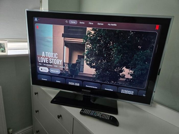 32 inch tv