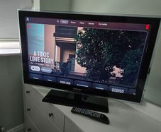 32 inch tv