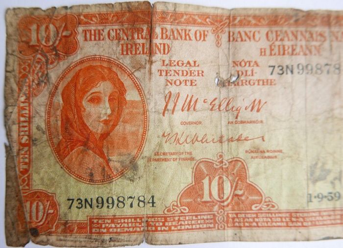 The Central Bank of Ireland, Lady Lavery, Ten Shilling