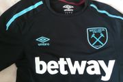 Umbro West Ham Utd Jersey Size M