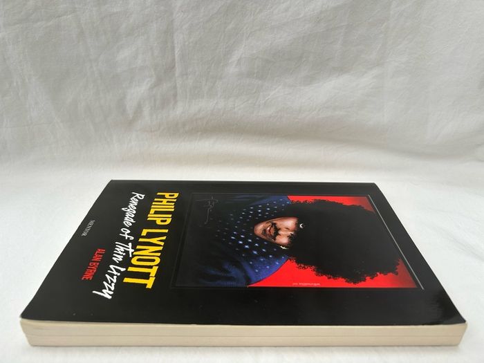 Philip Lynott Renegade of Thin Lizzy Alan Byrne 2012 First Edition Irish Rock