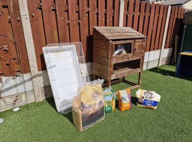 Guinea Pig Cage + food & accessories