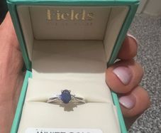 diamond / saphire ring