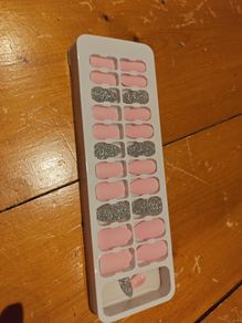 press on nails