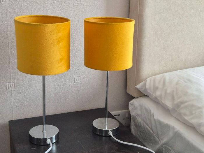 Bedside table lamps