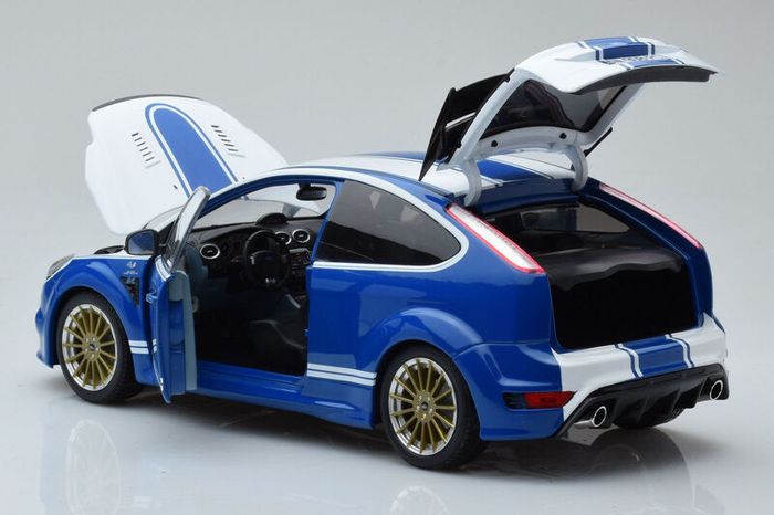 Ford Focus RS mk2 Le Mans Edition 2010 New in Box 1/18