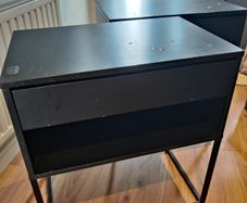 2 bedside tables