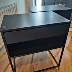 2 bedside tables