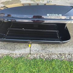 Exodus 470L roof box and bars